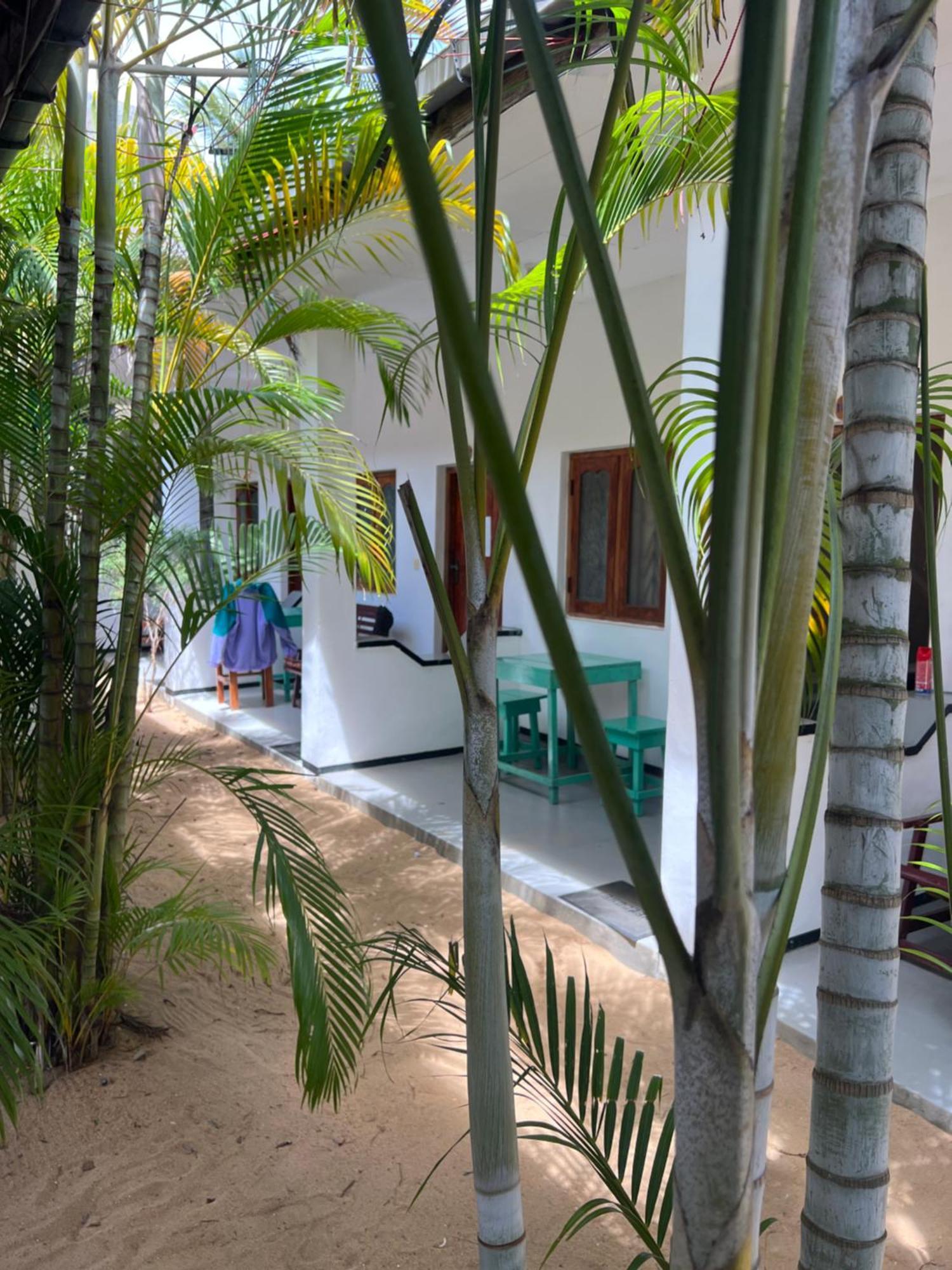Moxy Bay Arugambay Arugam Bay Exterior foto