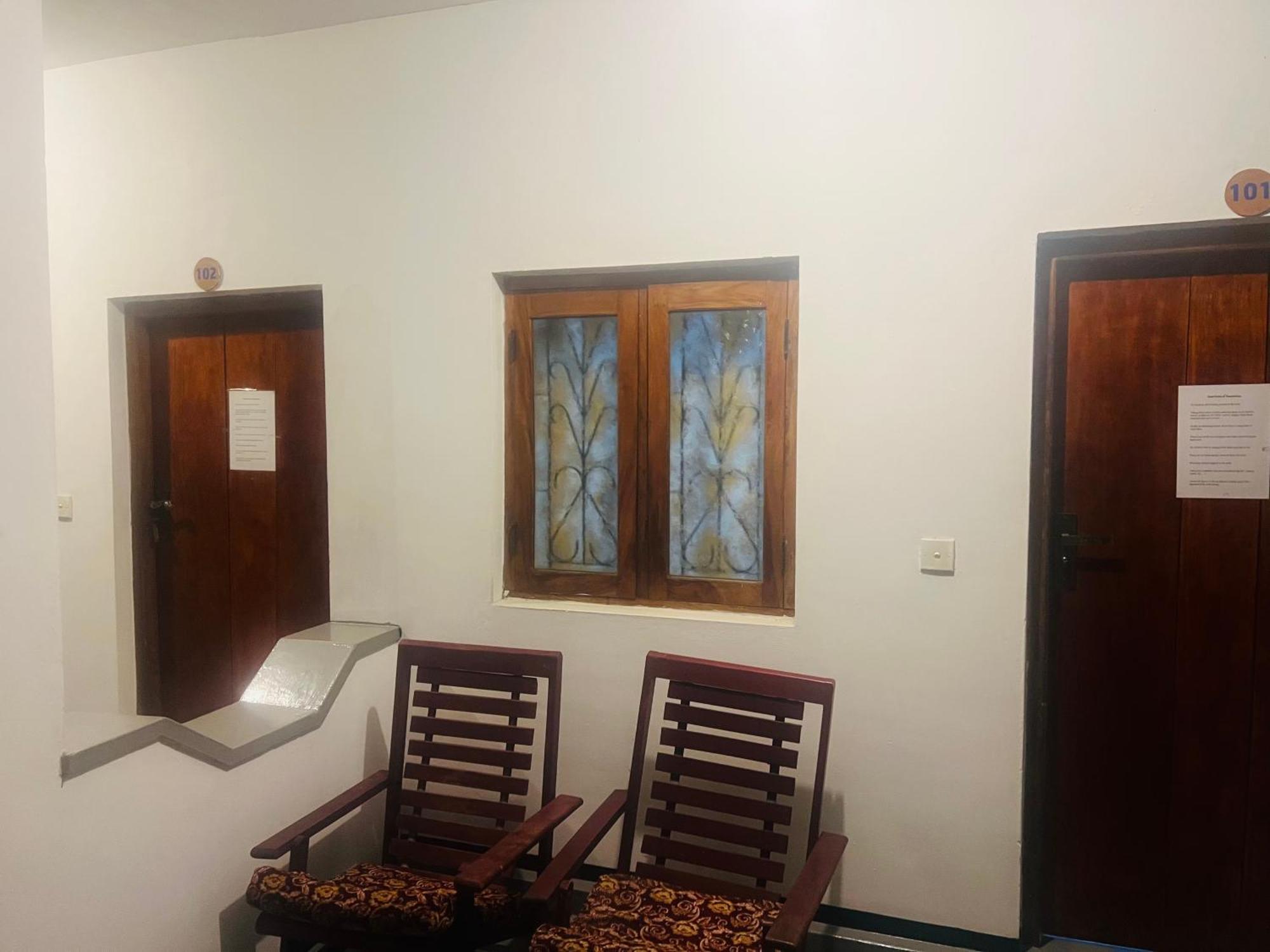 Moxy Bay Arugambay Arugam Bay Exterior foto
